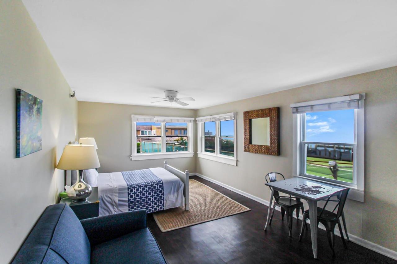 Clegg's 3* Ocean Beach